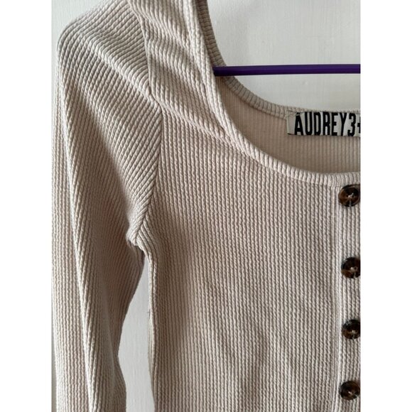Audrey 3+1 women’s size medium cropped long sleeve top - Picture 3 of 7
